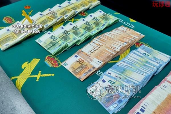 两华人车藏近12万欧元穿越西葡被扣 声称“里斯本DC赢的” 两华人车藏近12万欧元穿越西葡被扣 声称“里斯本DC赢的”