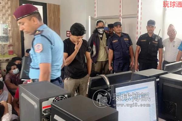尼泊尔警方突查一家由中国人经营的呼叫中心 疑涉网络诈骗犯罪 尼泊尔警方突查一家由中国人经营的呼叫中心 疑涉网络诈骗犯罪